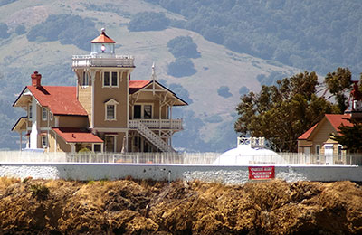 Description: http://www.noehill.com/contracosta/images/east_brother_light_station_thumb.jpg